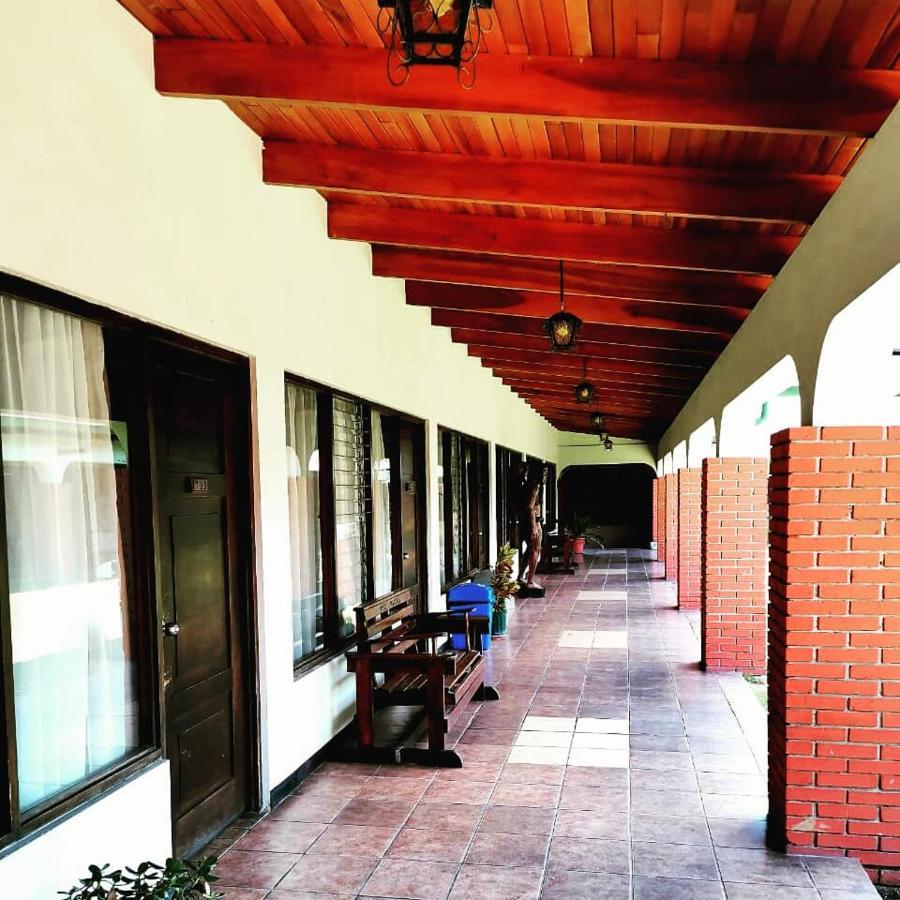 Hotel Wagelia Турриальба Экстерьер фото